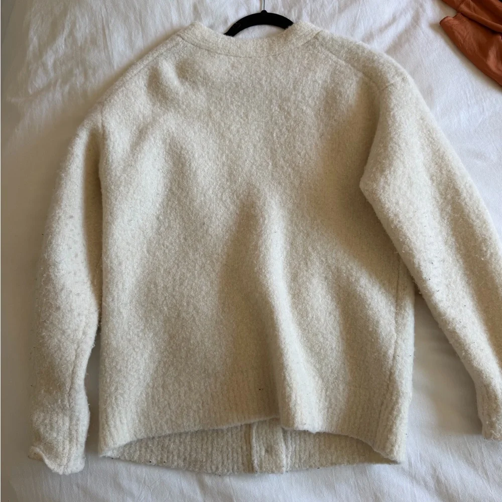 Aritzia Wilfred Cream Bouclé Button-Front Cardigan - Picture 2 of 8